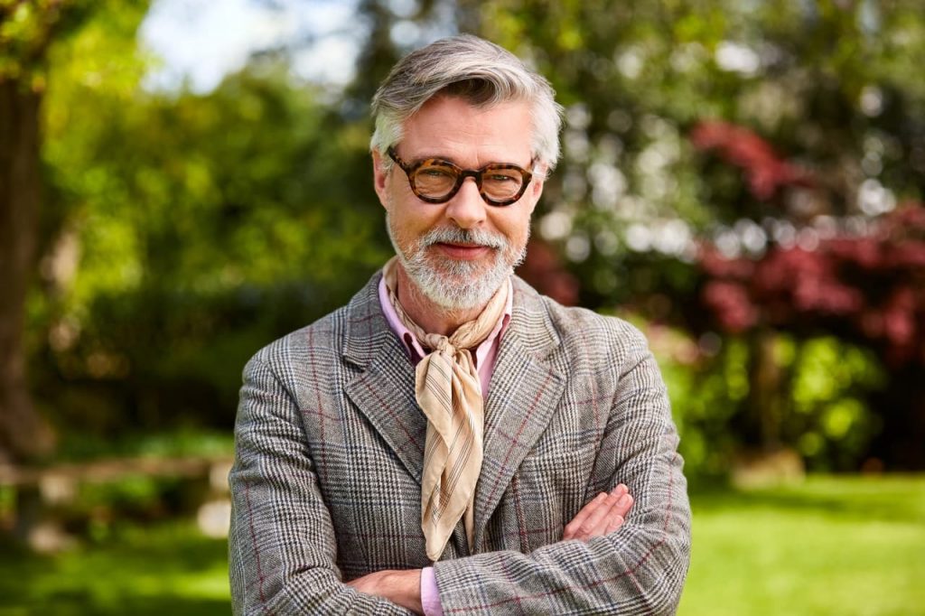 My wealthy friend invited me to stay, but he doesn’t need more ‘stuff.’ What do I get the man who has everything?