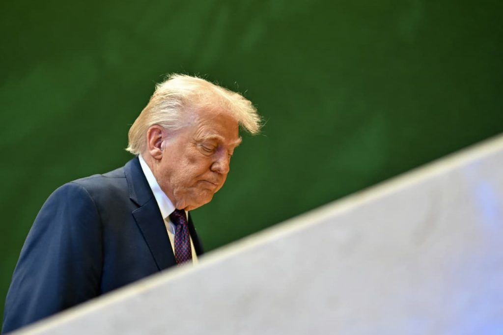 South Korean auto, pharma stocks fall after Trump threatens to impose 25% tariffs