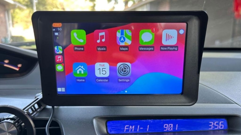 Save 35% on a 7″ Wireless Car Display with Apple CarPlay & Android Auto 7 Car Display