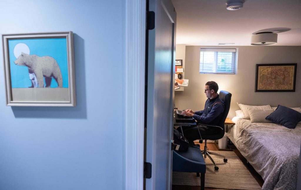 $4 gas could drive more employers to let people work from home