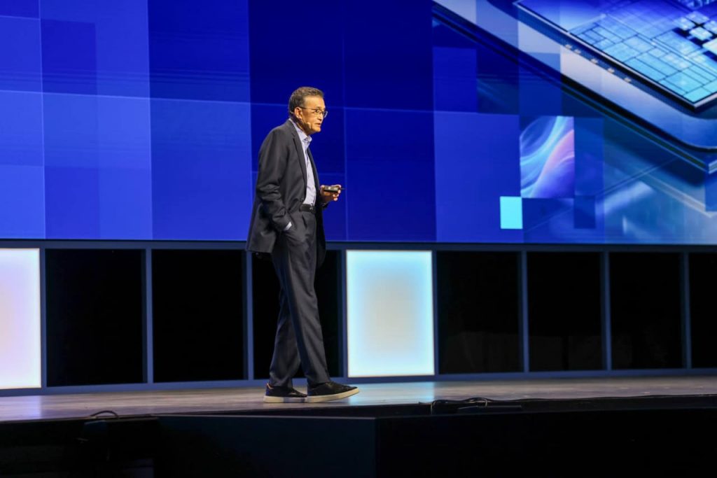 Intel’s stock extends its spectacular run by posting its best day in nearly four decades Intel’s stock extends its spectacular run by posting its best day in nearly four decades