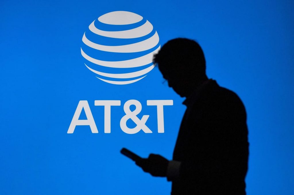 AT&T’s stock is seeing its worst day in 8 months as the SpaceX threat comes into focus AT&T’s stock is seeing its worst day in 8 months as the SpaceX threat comes into focus