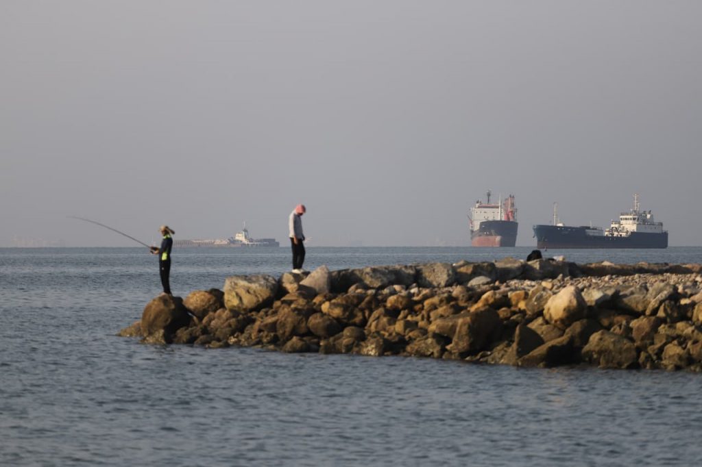 Oil prices fall after report says Iran won’t restore Strait of Hormuz traffic to prewar levels