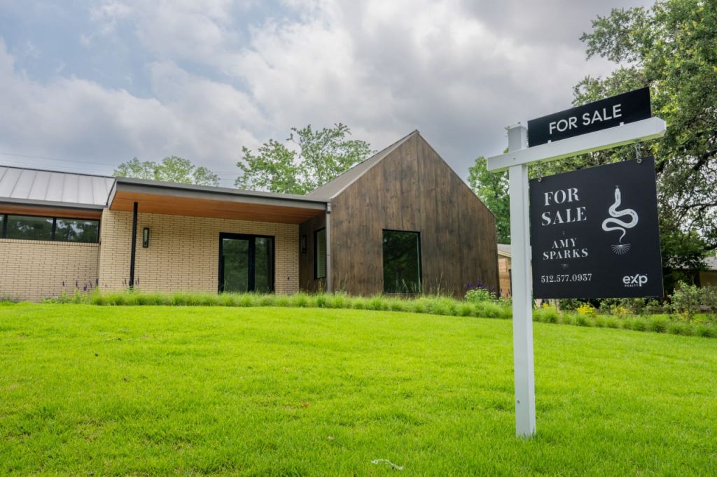 SpaceX employees now have enough wealth on paper to buy every home in this Texas city SpaceX employees now have enough wealth on paper to buy every home in this Texas city
