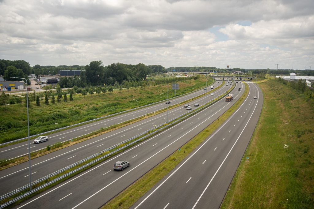 How did a Sunday driving ban imposed by Dutch prime minister Joop den Uyl during the 1973 oil shock quietly turn empty motorways into the seed of 35,000 kilometres of cycle path?
