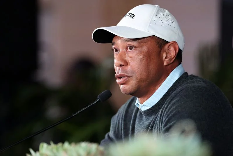 Golf-Tiger Woods arrested on DUI charge after Florida car crash