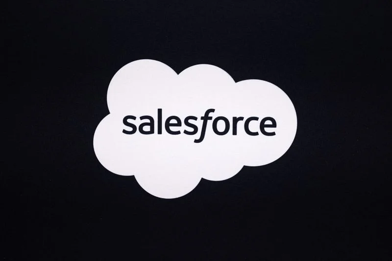 Salesforce beats first-quarter revenue estimates on AI demand